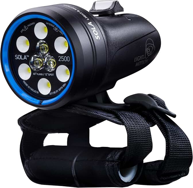 Light and Motion Sola Dive 2500 S/F, The Most Versatile Underwater Lighting Solution Available. Ultra-Compact Dive Light with Proven Performance and Reliability, Black, Small