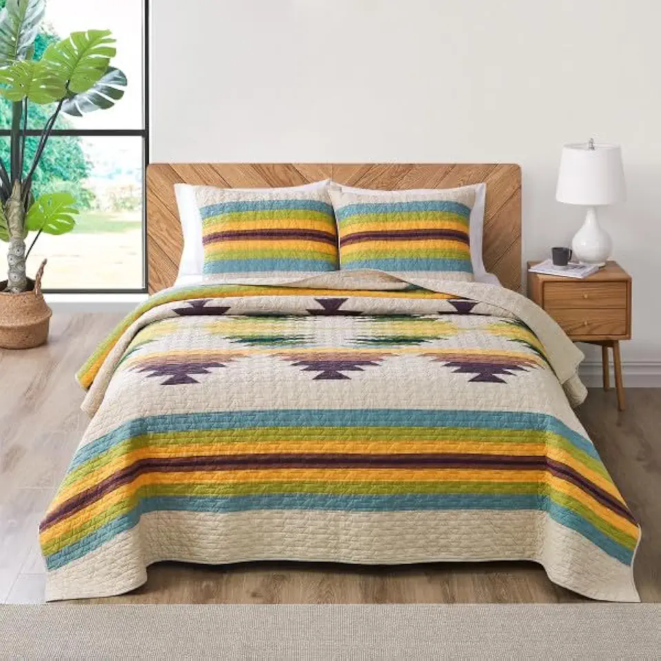 PENDLETON 24018 Falcon Cove Pieced Quilt Set Rustic Home Bedding Hypoallergenic, Breathable, Plush, Soft, Comfortable, Luxury, Quilt Cover and Pillow Sham Set, King, Tan Multicolor