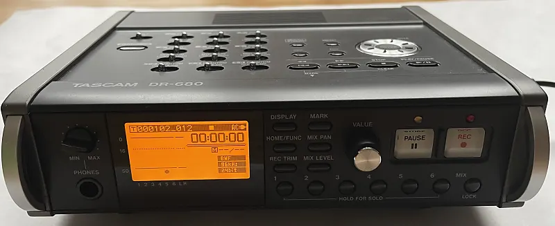 TASCAM DR-680 8-Track Portable Audio Recorder 2010s - Black