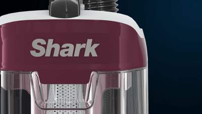 Shark Navigator Lift-Away ADV Upright Vacuum with PowerFins and Self-Cleaning Brushroll   LA401