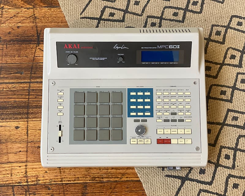 Akai MPC 60 II