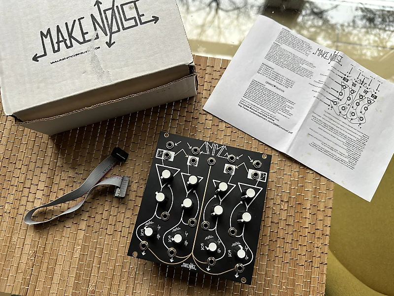 Make Noise QMMG Black and gold - mint!