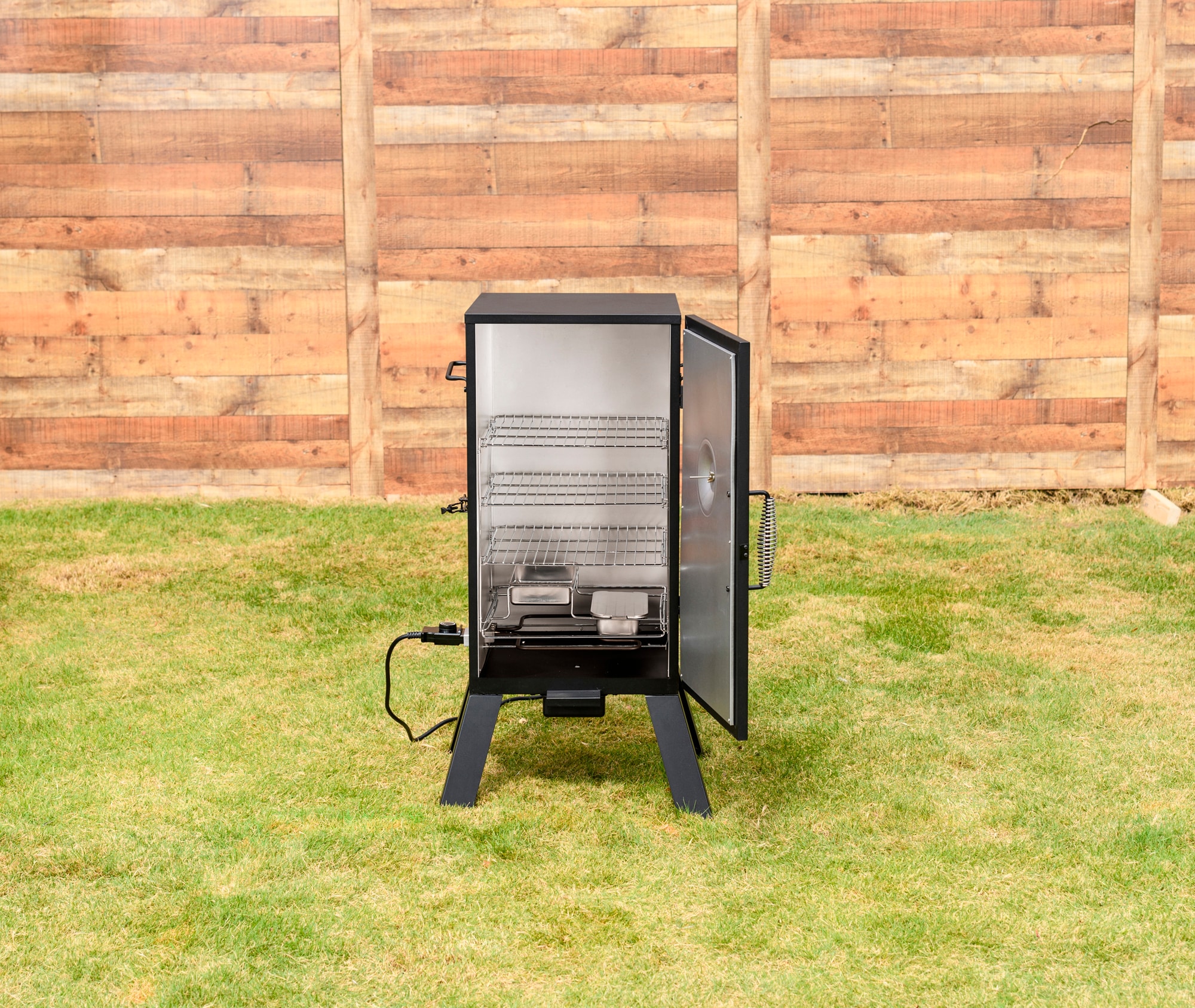 Masterbuilt John McLemore Signature Series 530-Sq in Black Electric Smoker