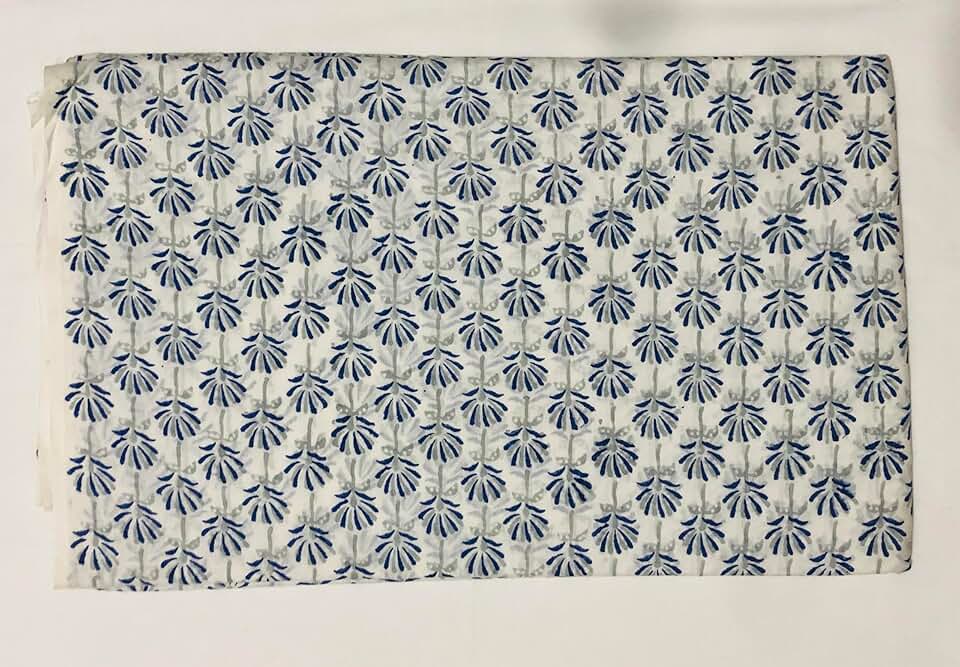 Aashita Creations 100% Cotton by The Yard Fabric I Dressmaking Rug Making Craft Sewing Materiel DIY Floral Print Fabric_1143