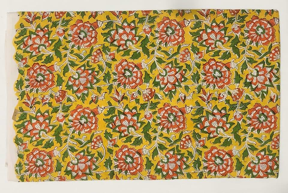 Aashita Creations 100% Cotton by The Yard Fabric I Dressmaking Rug Making Craft Sewing Materiel DIY Floral Print Fabric_1231