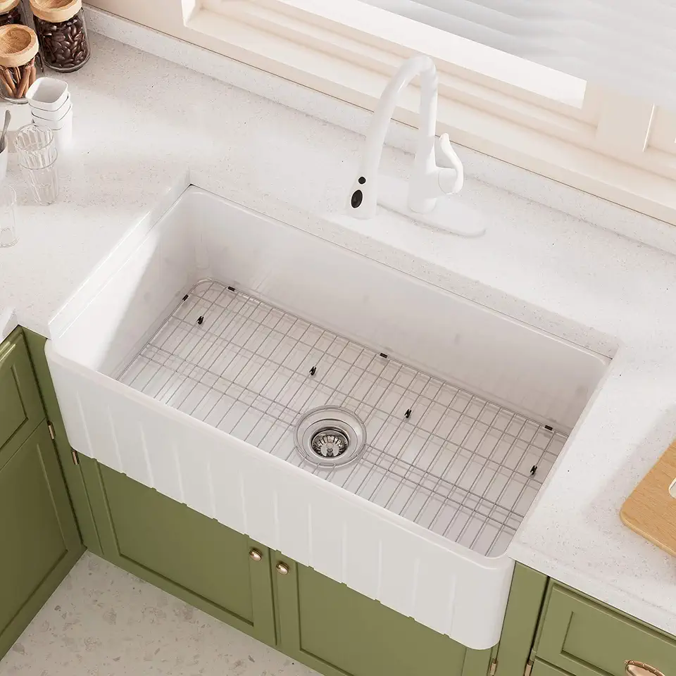 33 inch Fireclay White Farmhouse Kitchen Sinks - Reversible Apron Front Single Bowl Farm Deep Sink with Stainless Steel Bottom Grid and Basket Strainer, 33x19x10