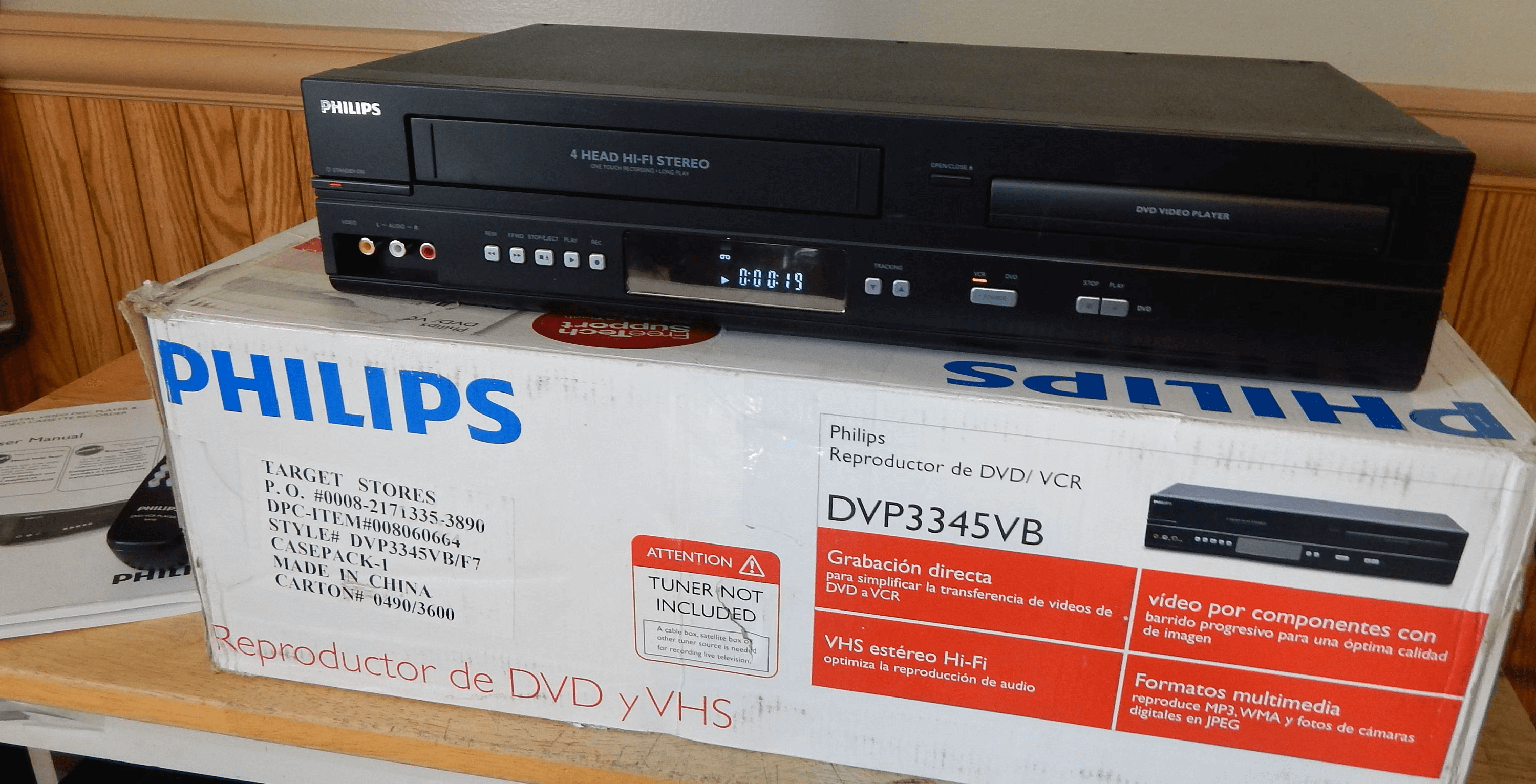 Philips DVP3345V DVD/VCR Player Combo Plus Accessories (NEW)