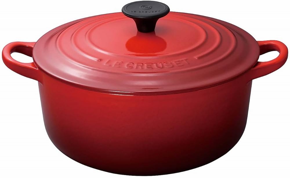 Le Creuset Enameled Cast-Iron 3-1/2-Quart Round French Oven, Cherry