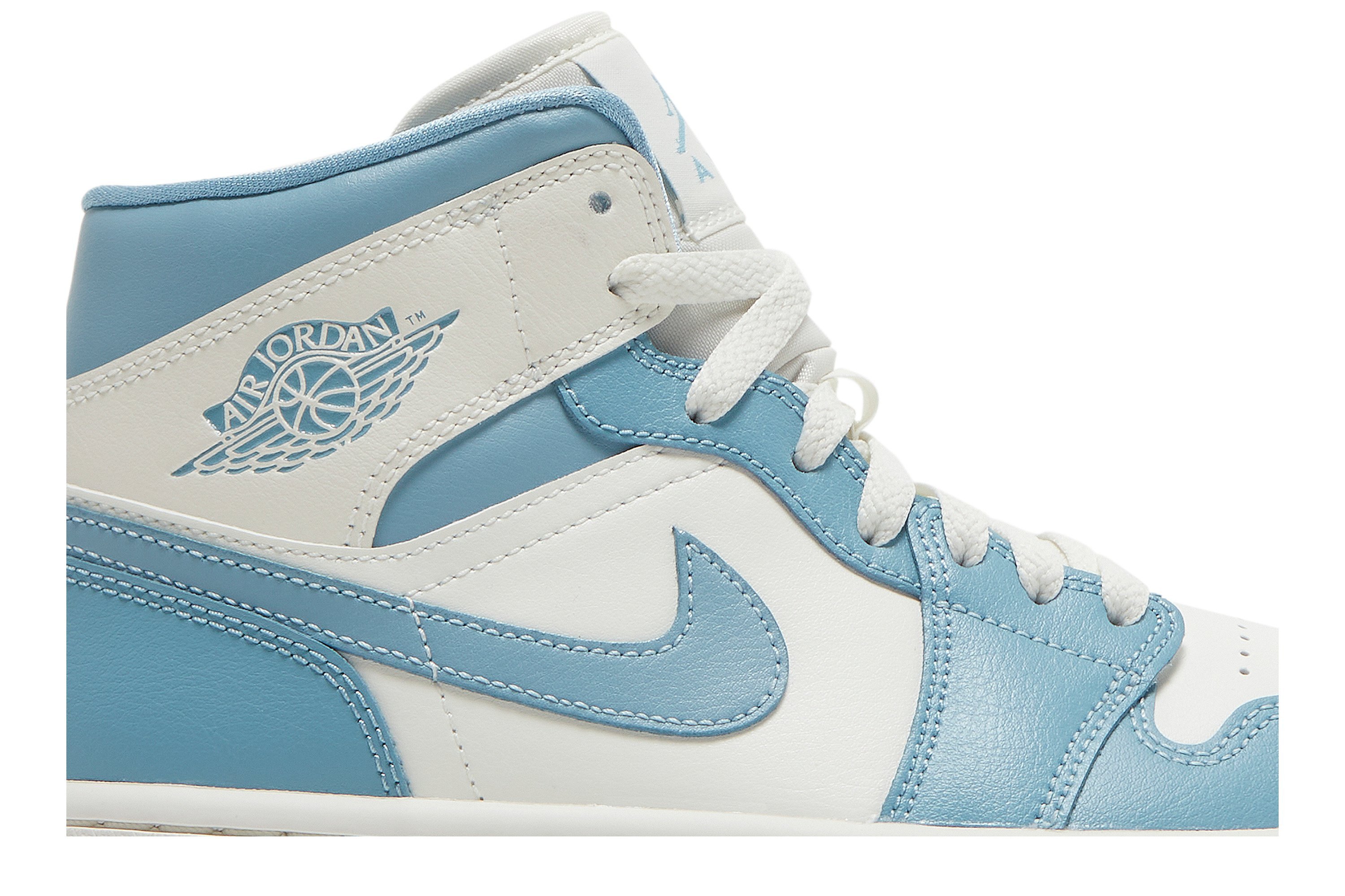 Wmns Air Jordan 1 Mid 'University Blue' BQ6472-141