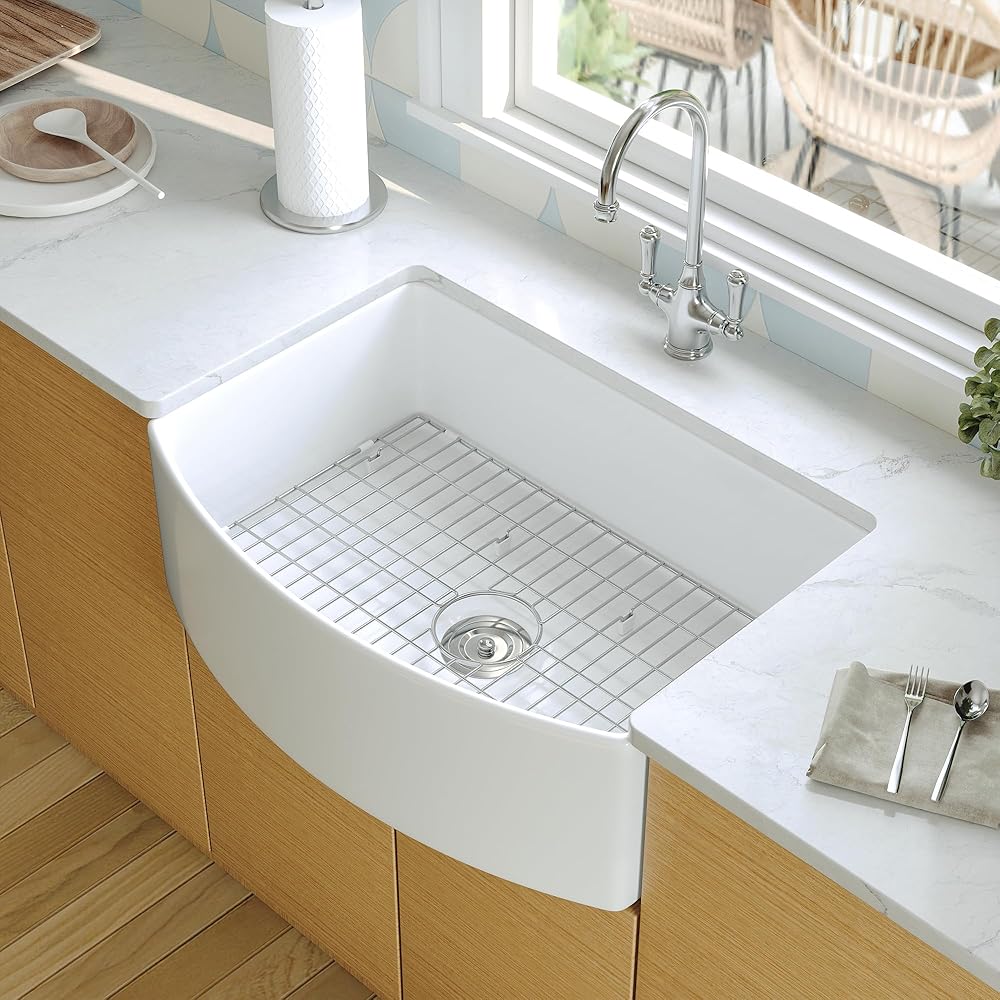 Farmhouse Sink, DeerValley 30'' L x 21'' W Fireclay Farmhouse Kitchen Sink Single Bowl White Farm Sink Grove Arch Edge Curved Apron Front Sink with Bottom Grid and Strainer DV-1K0066A