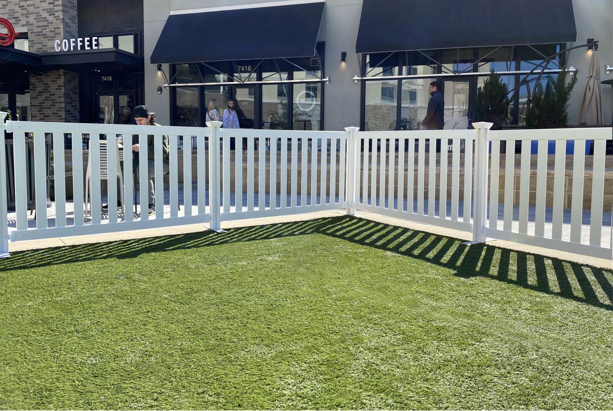 Zippity Outdoor Products Davidson Hinged Portable Fence Kit. (38