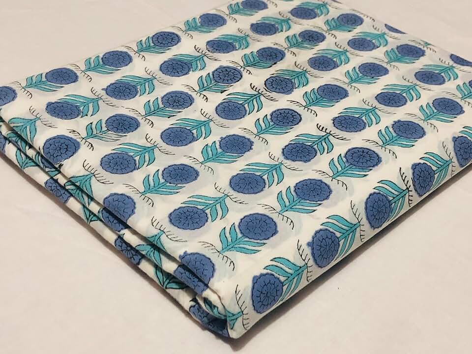 Aashita Creations 100% Cotton by The Yard Fabric I Dressmaking Rug Making Craft Sewing Materiel DIY Floral Print Fabric_1031