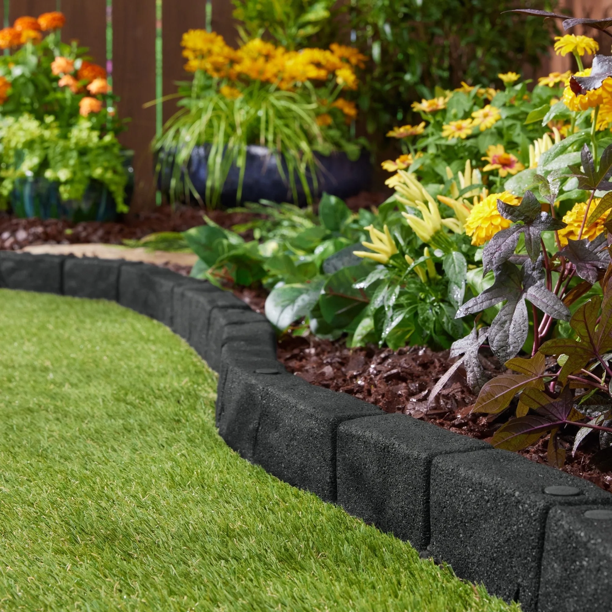 GroundSmart SmartLoc Cobblestone Landscape Edging, 4' Black Rubber Garden Edging Border, 36 pack