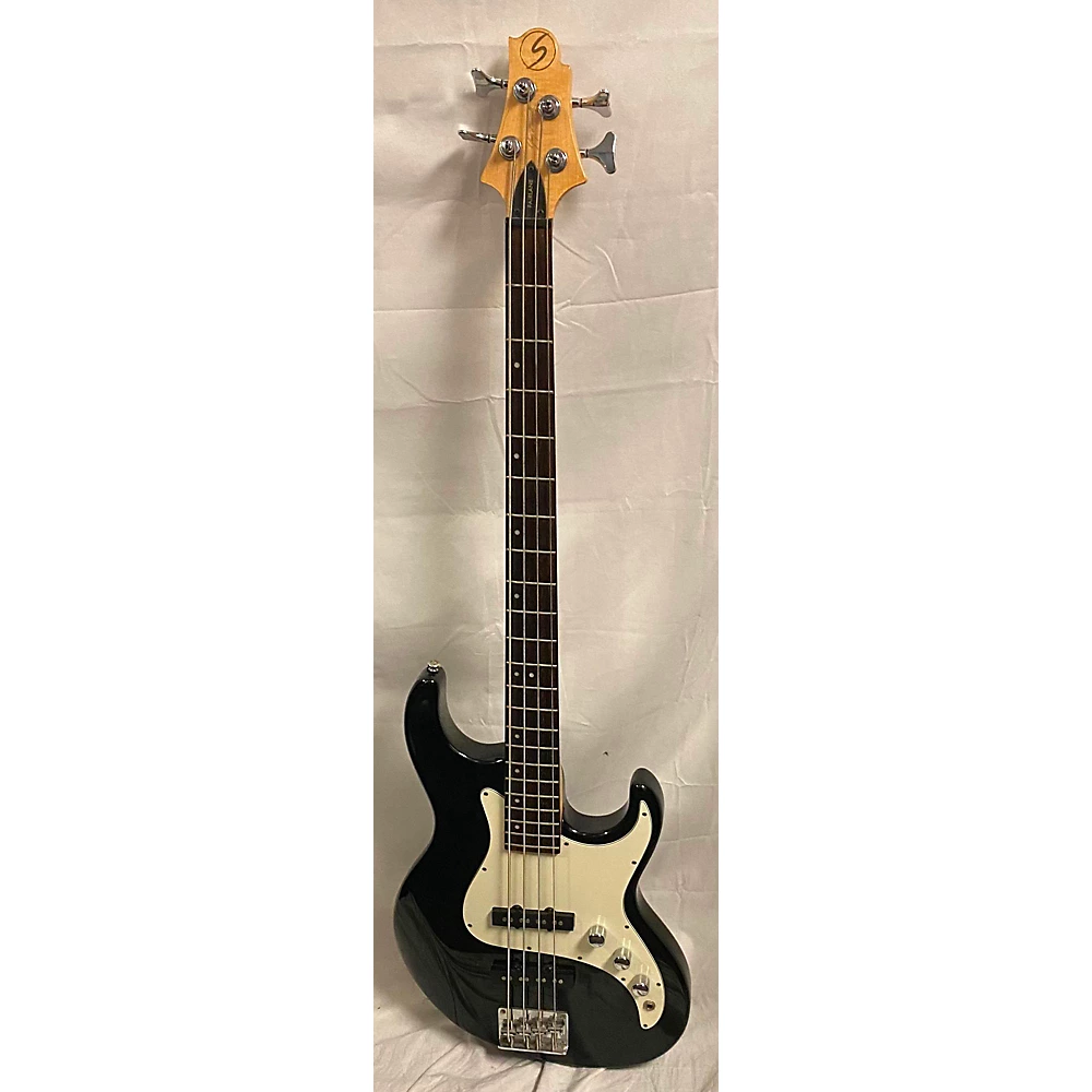 Used Greg Bennett Design by Samick Fairlane Electric Bass Guitar