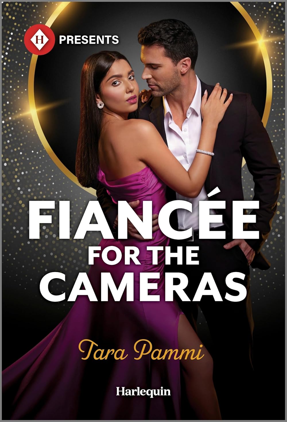 Fiancée for the Cameras (Harlequin Presents)