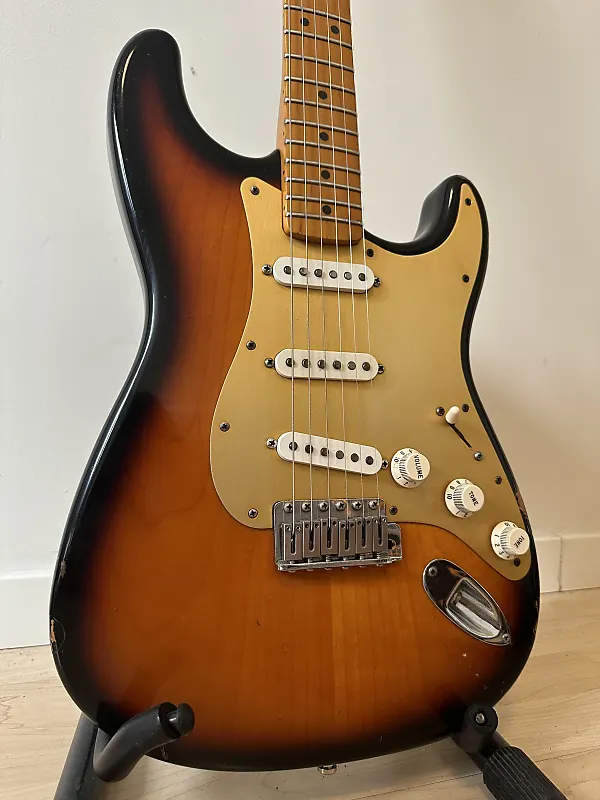 Fender Stratocaster California Series 1997 - Sunburst