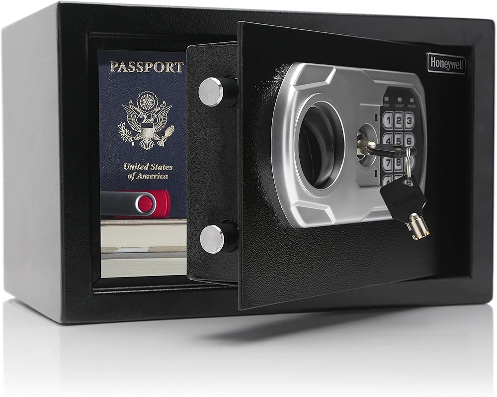 Honeywell Safes & Door Locks - DOJ-Approved Small Safe Box for Money with Digital & Key Lock - Personal Safe with Push Button Control - 2 Locking Bolts for Valuables - 0.28 CU - Black - ‎5320DJ-DS