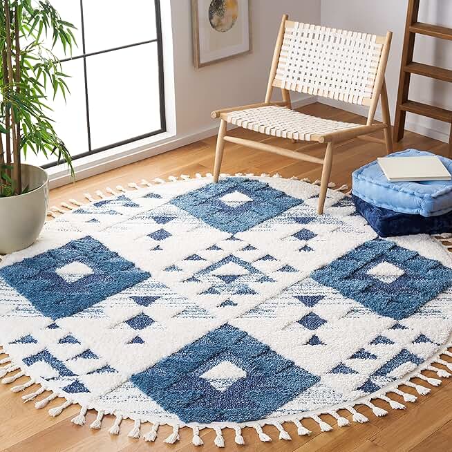 SAFAVIEH Moroccan Tassel Shag Collection Area Rug - 8' Round, Blue & Ivory, Boho Design, 2-inch Thick Ideal for The Living Room, Bedroom, Dining Room (MTS688M-8R)