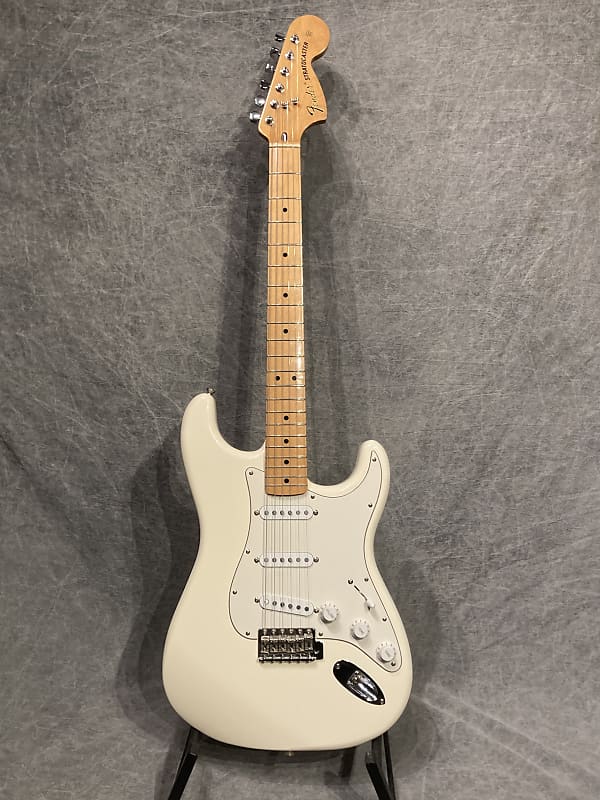 Fender Stratocaster 70’s Classic series 2000-2001 - Olympic White