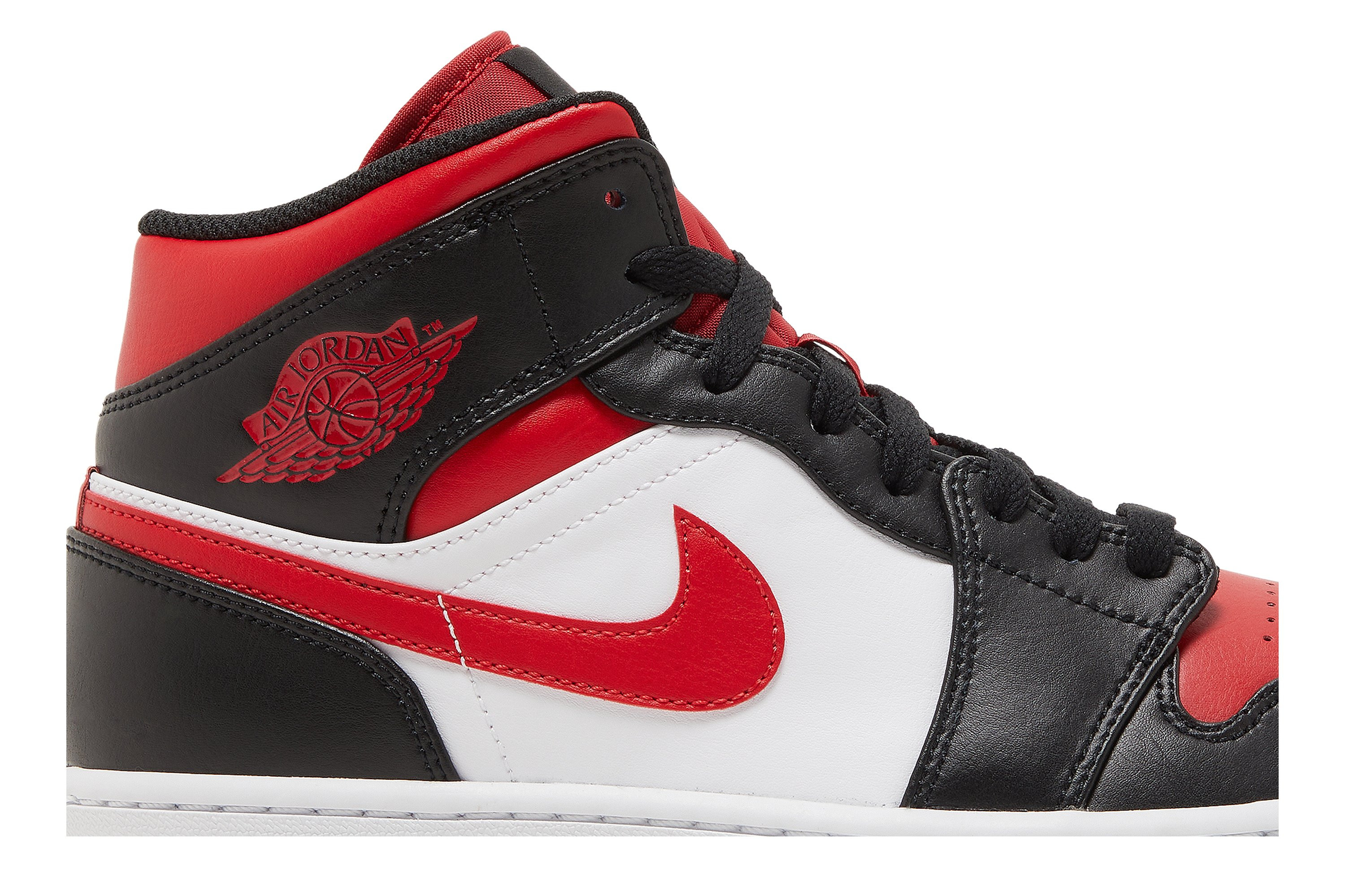 Air Jordan 1 Mid 'Bred Toe' 554724-079