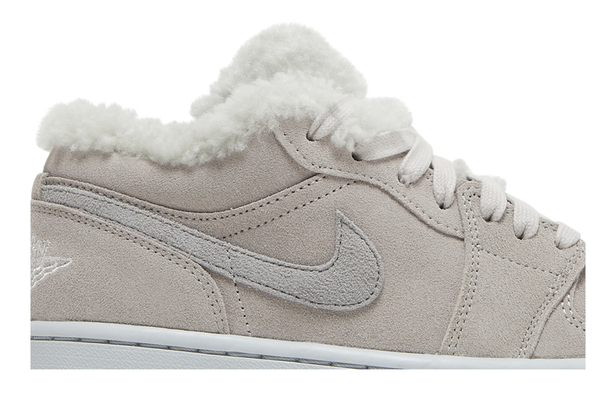 Wmns Air Jordan 1 Low SE 'Sherpa Fleece' DO0750-002