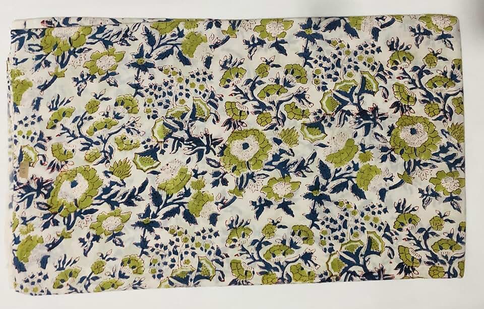 Aashita Creations 100% Cotton by The Yard Fabric I Dressmaking Rug Making Craft Sewing Materiel DIY Floral Print Fabric_1239