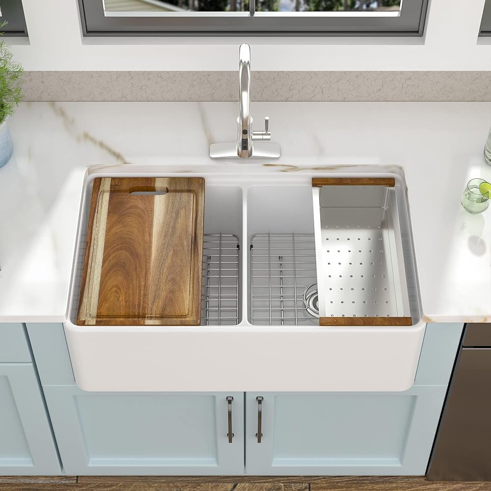 33 White Farm Sink Workstation - Fulorni 33
