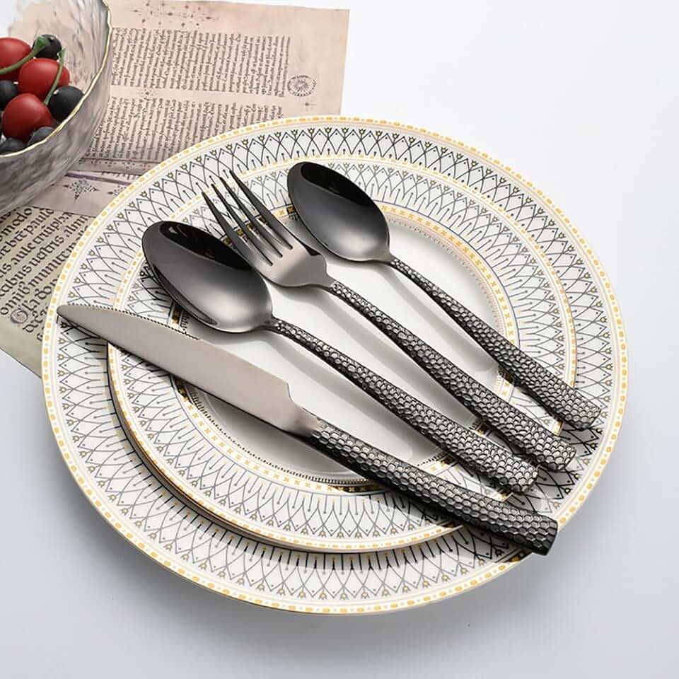 Hammered Black Silverware Set 32-Piece Food-Grade Stainless Steel Flatware Set for 8, Metal Tableware Cutlery Set Dinner Knives Forks Spoons, for Home Kitchen Restaurant Mirror Polished Modern