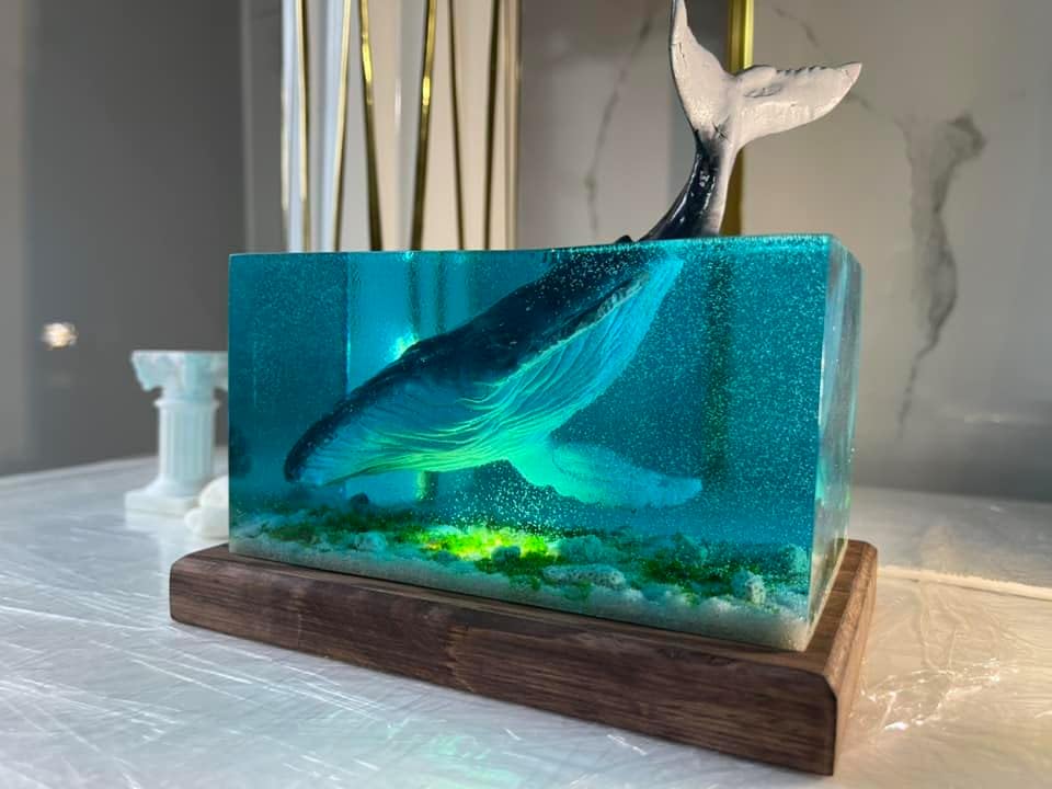 Cave Whale Resin Ornament Wood, Decorations Marine Art Night Light Desk Lamp, Ocean Theme Diorama, Whale Lamp Decoration, Ocean Lamp, Diver Lamp
