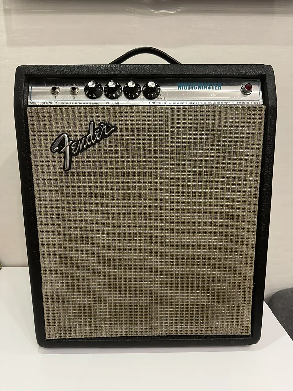 Fender Musicmaster Silverface 1970s Guitar and Bass Combo amp Princeton sound MODDED great Boutique Pedal platform Twang Blues Amplifier Vintage Unique