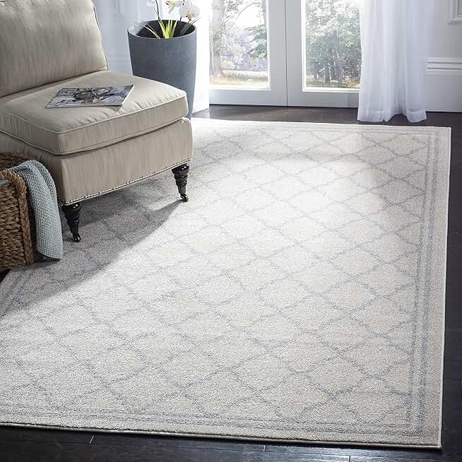 SAFAVIEH Amherst Collection 8' Square Beige/Light Grey AMT422E Moroccan Trellis Non-Shedding Living Room Bedroom Area Rug