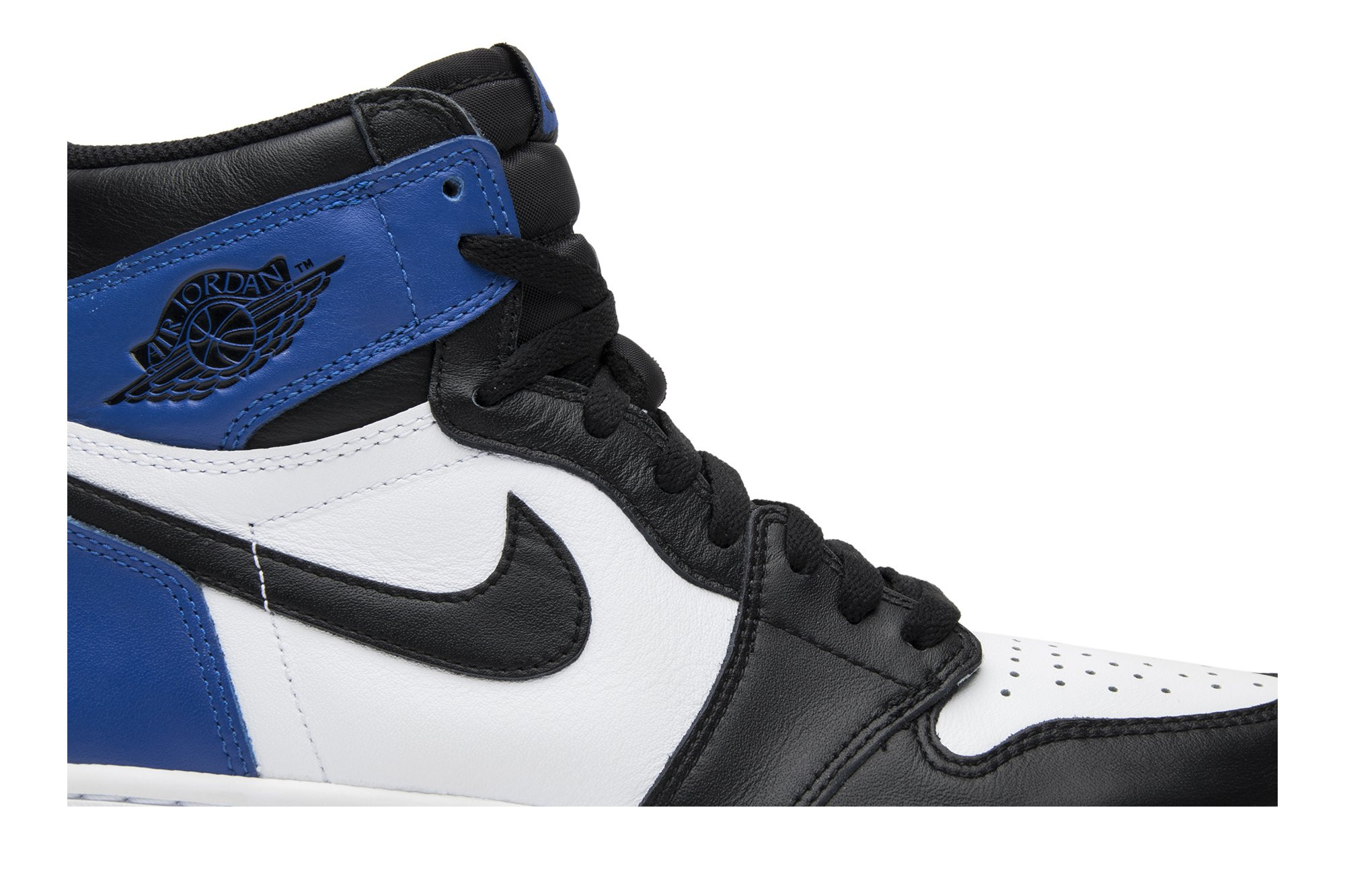 Fragment Design x Air Jordan 1 Retro High OG 716371-040