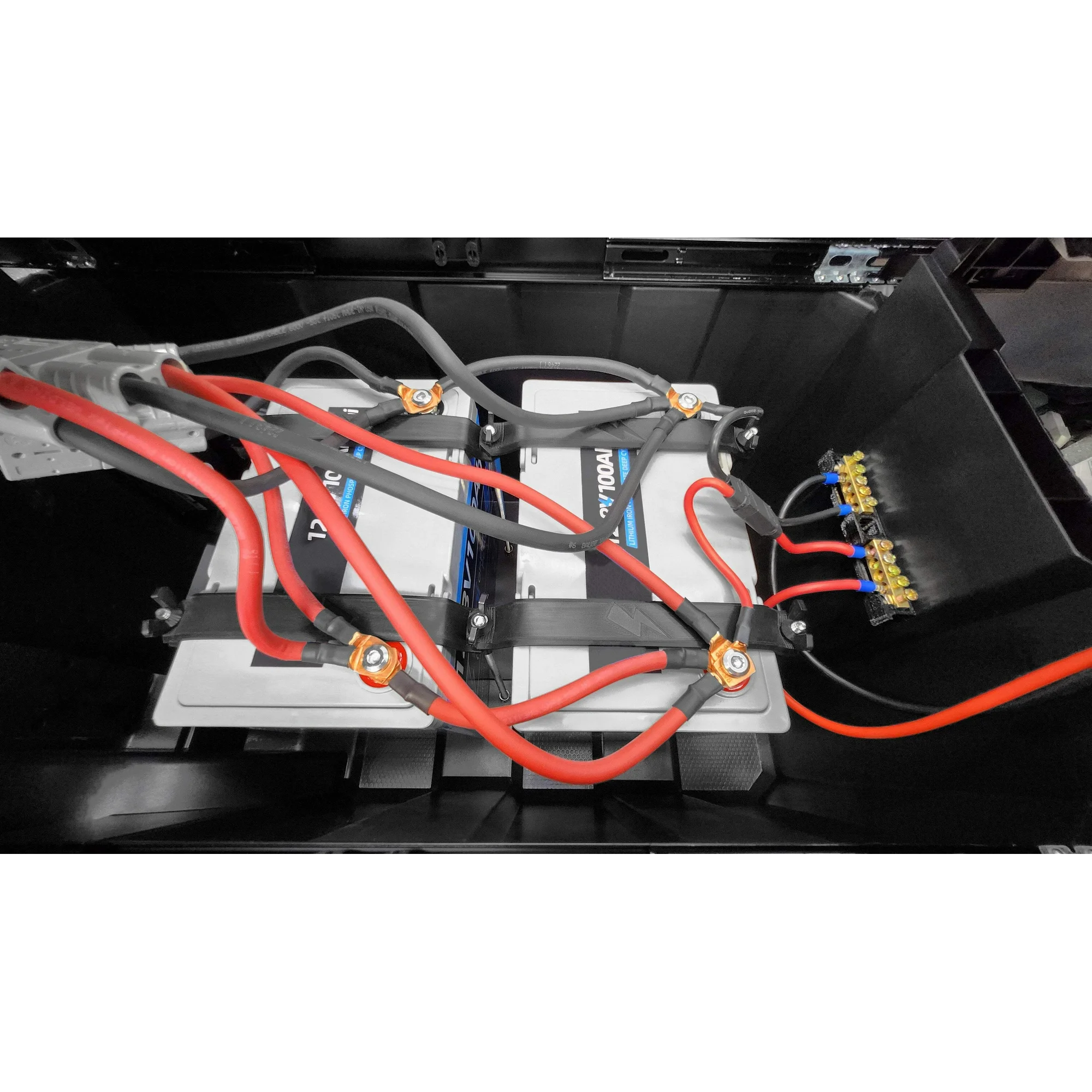 GR Trailblazer Solar Generator: Advanced Solar  Wind Turbine Plug-and-Play Power for Off-Grid Applications