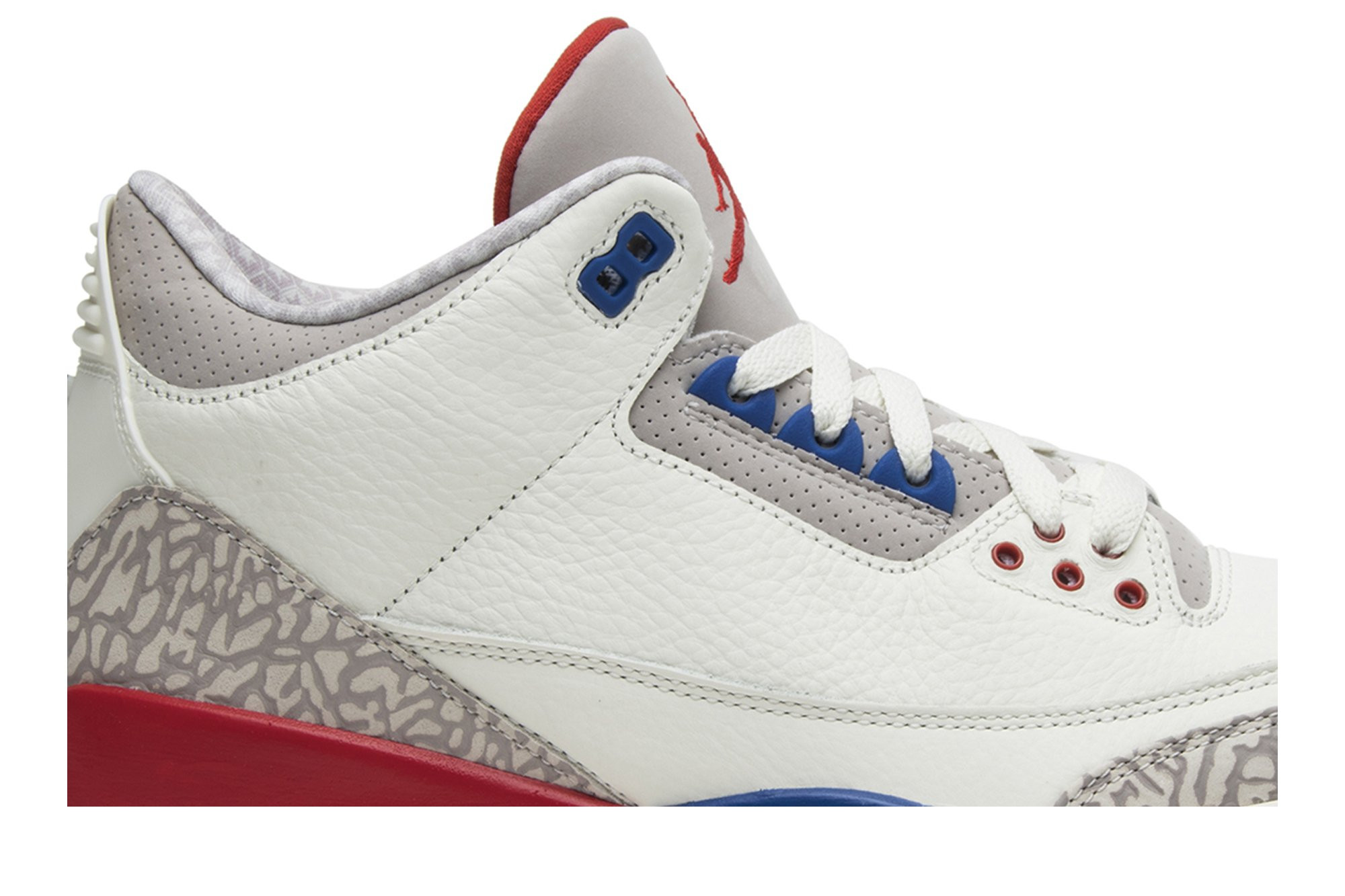 Air Jordan 3 Retro 'International Flight' 136064-140