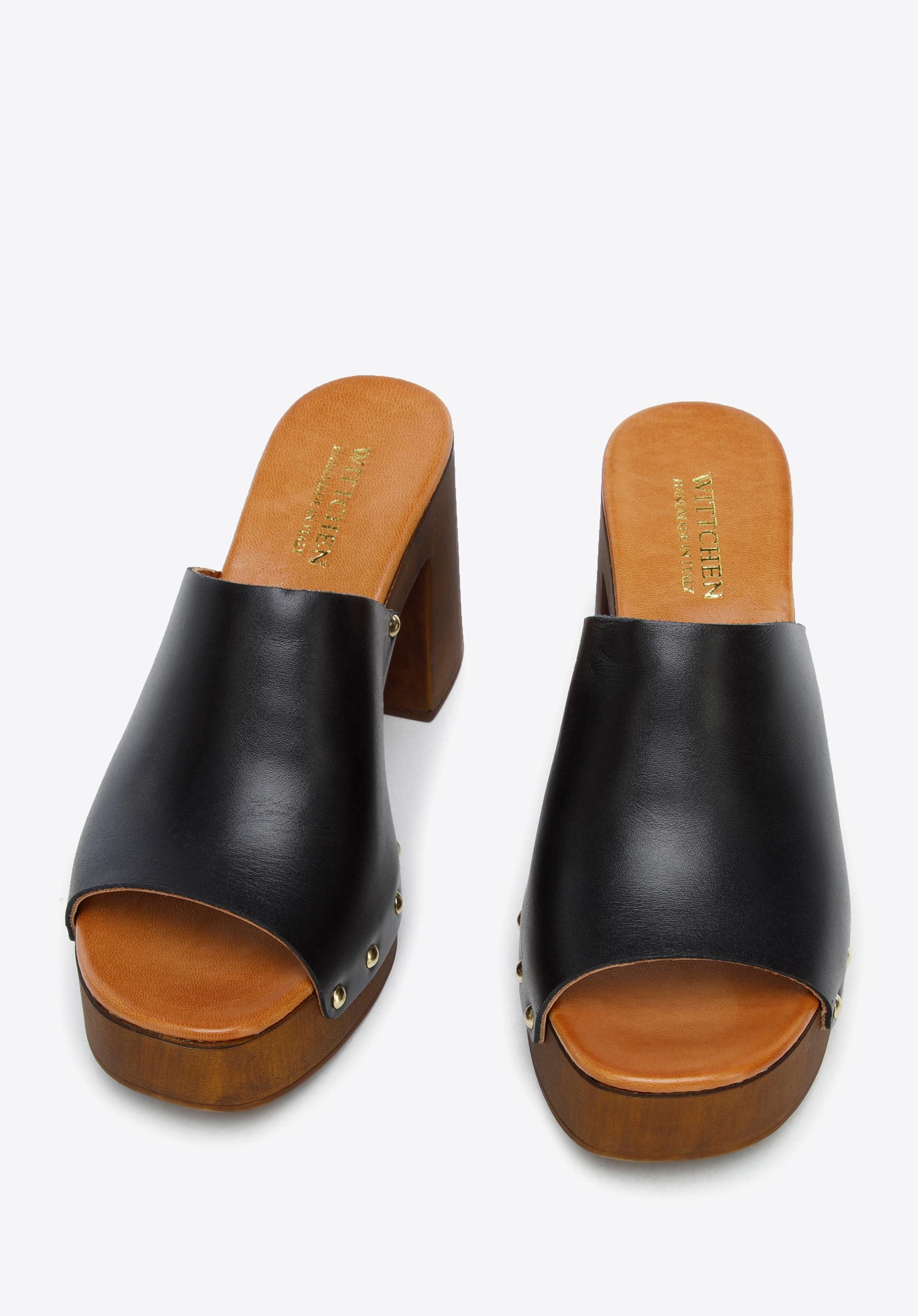 Damskie klapki skórzane na słupku z imitacji drewna