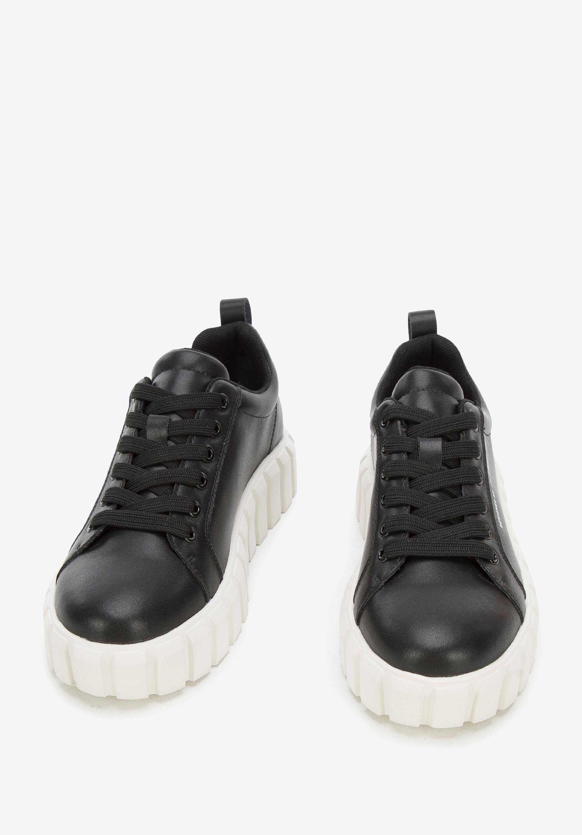 Damskie sneakersy skórzane klasyczne na grubej podeszwie