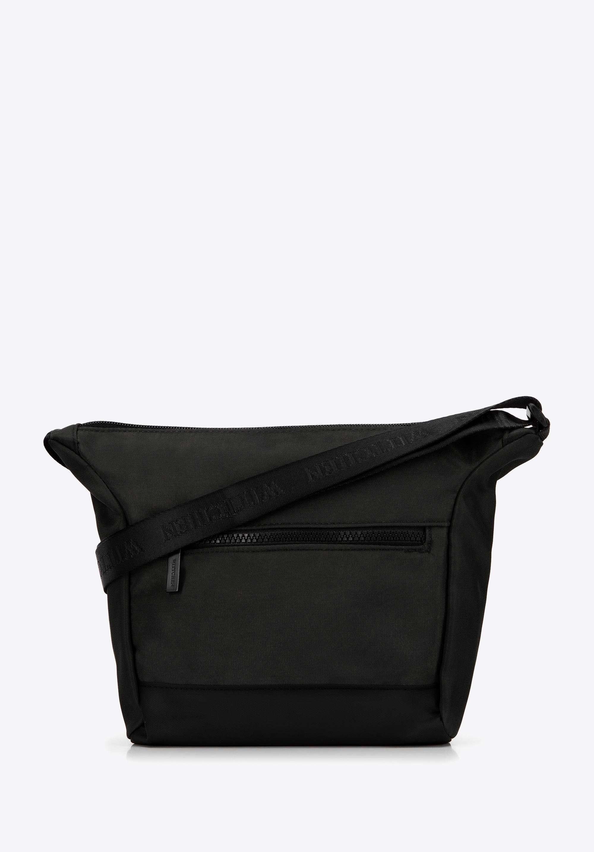 Męska listonoszka z paskiem z przodu mała