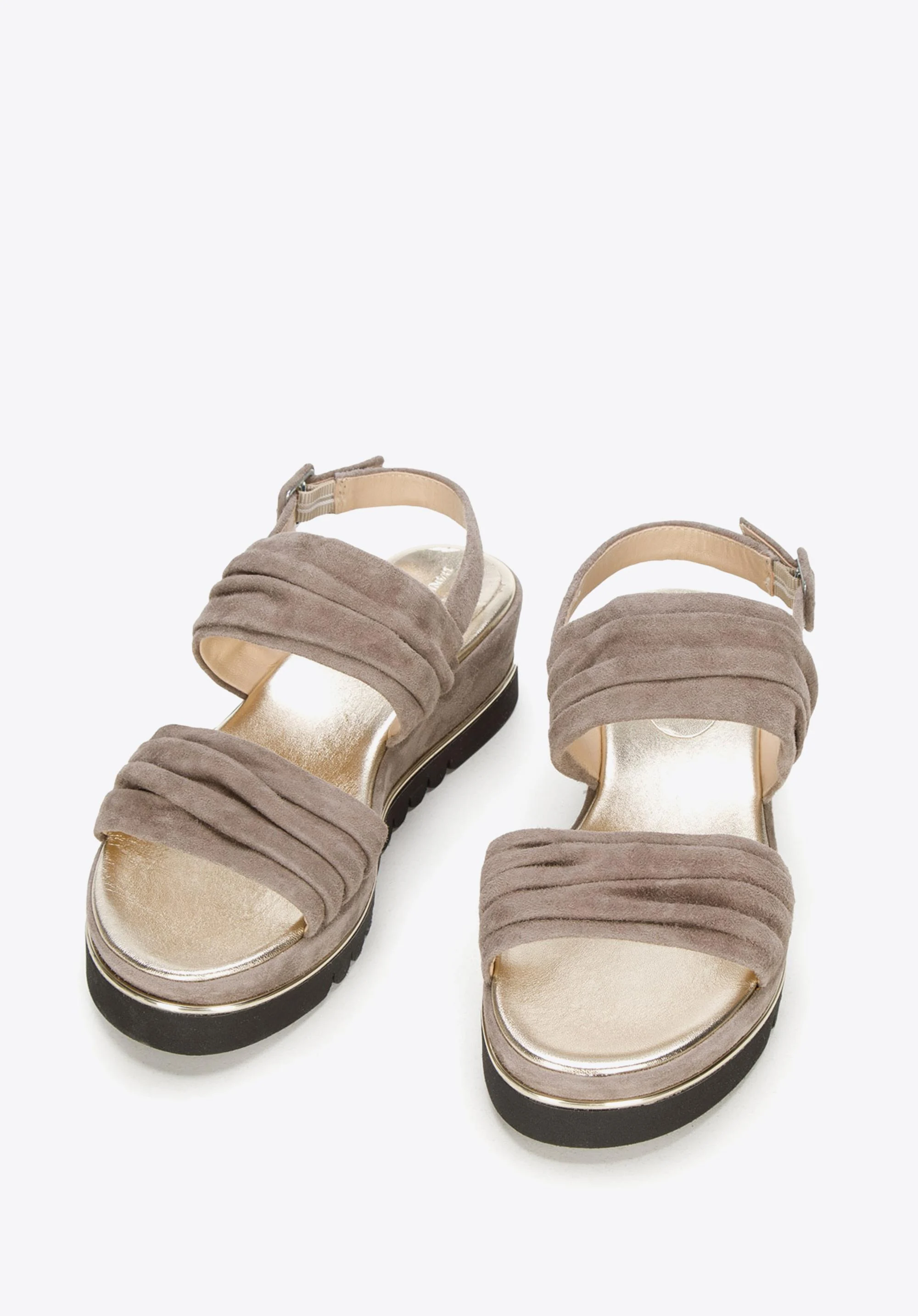 Damskie sandały z marszczonego zamszu