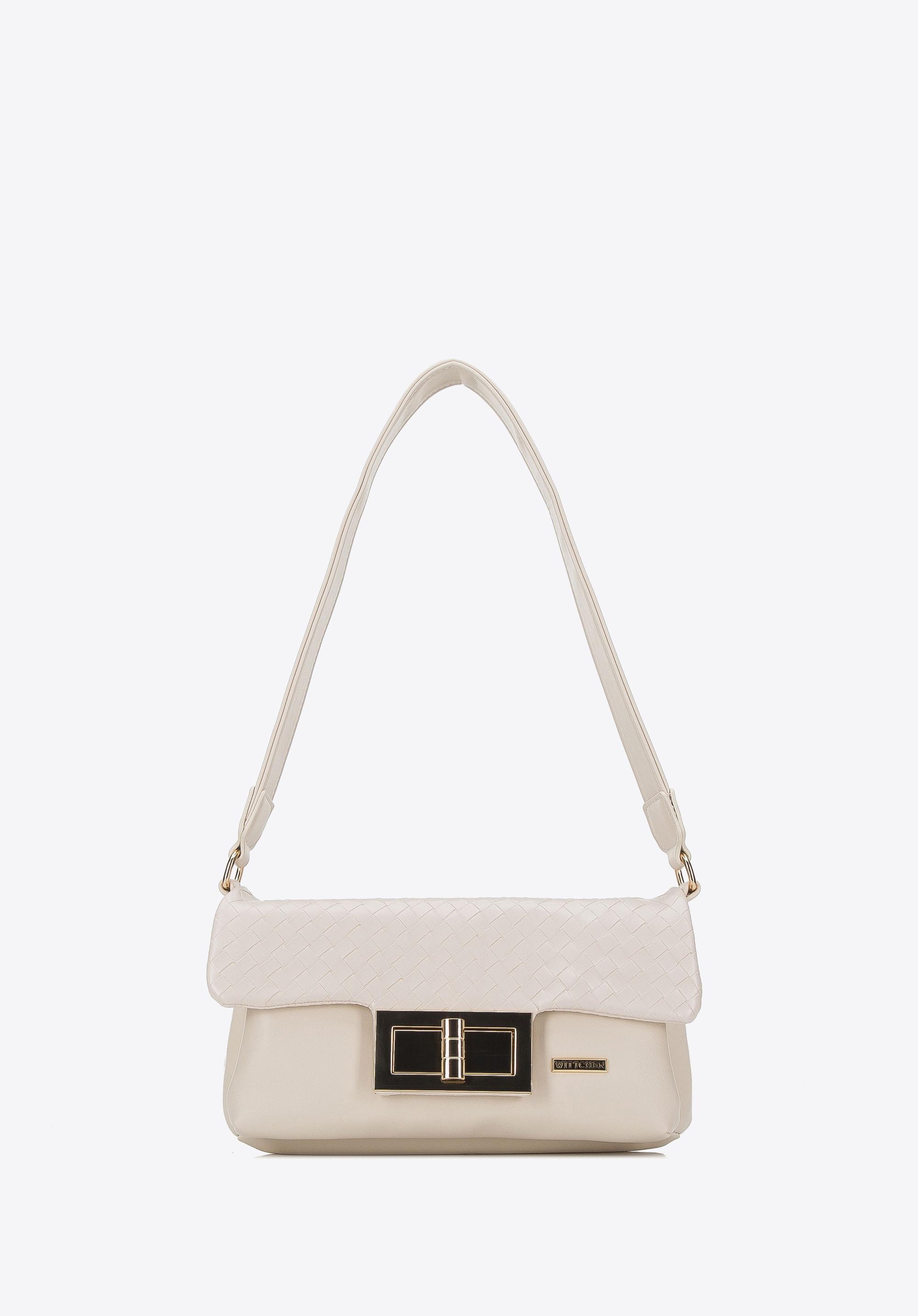 Torebka z ekoskóry z dużą klamrą