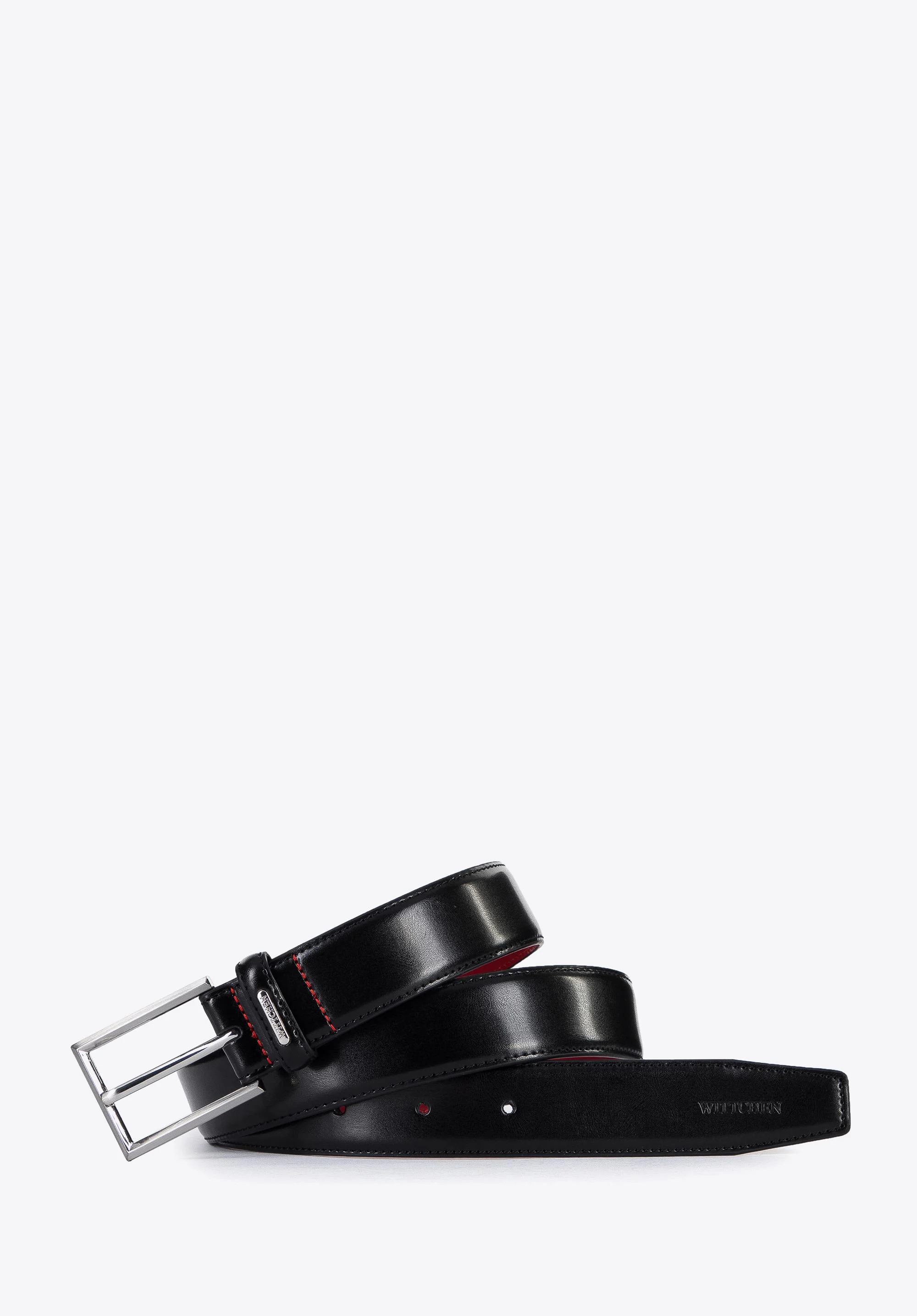 Męski pasek skórzany z czerwoną nitką