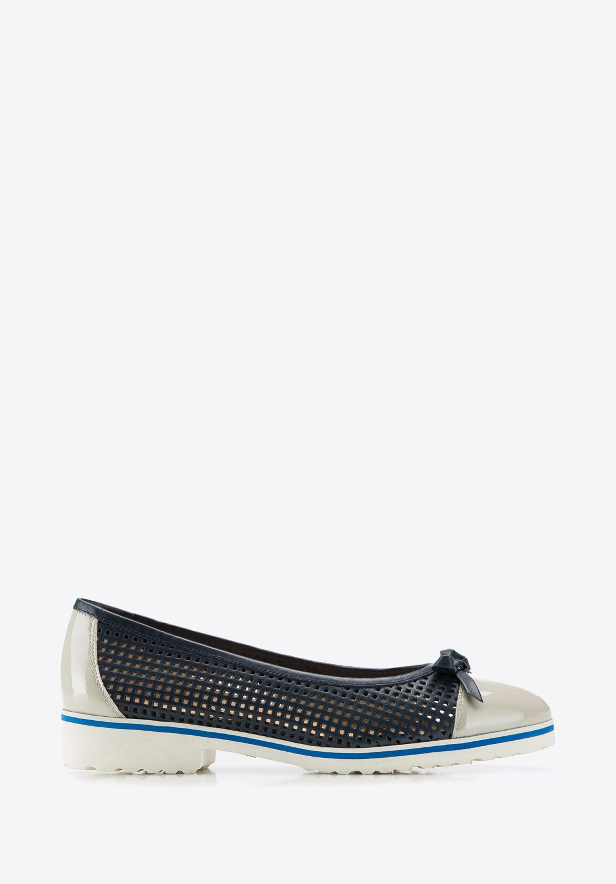 Baleriny ze skóry perforowane