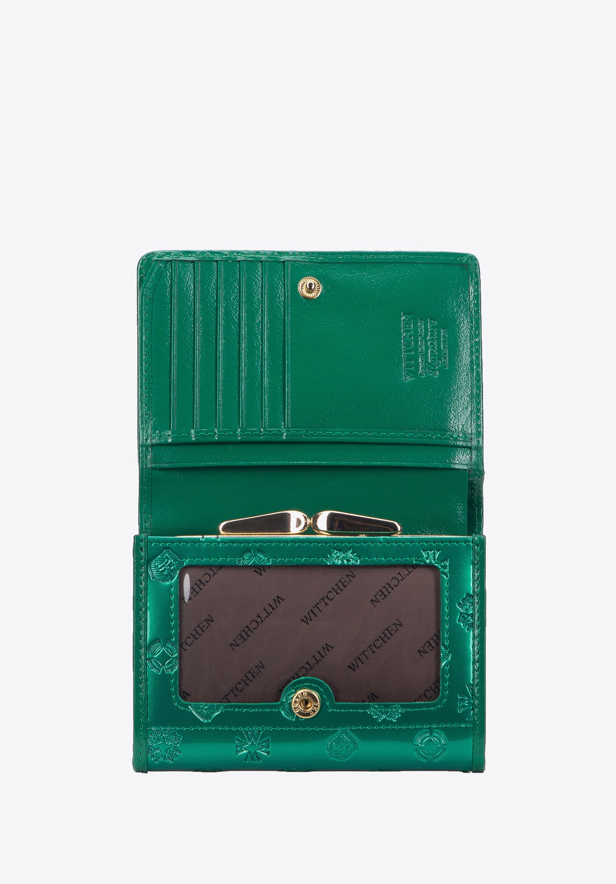 Damski portfel z lakierowanej skóry z monogramem mały