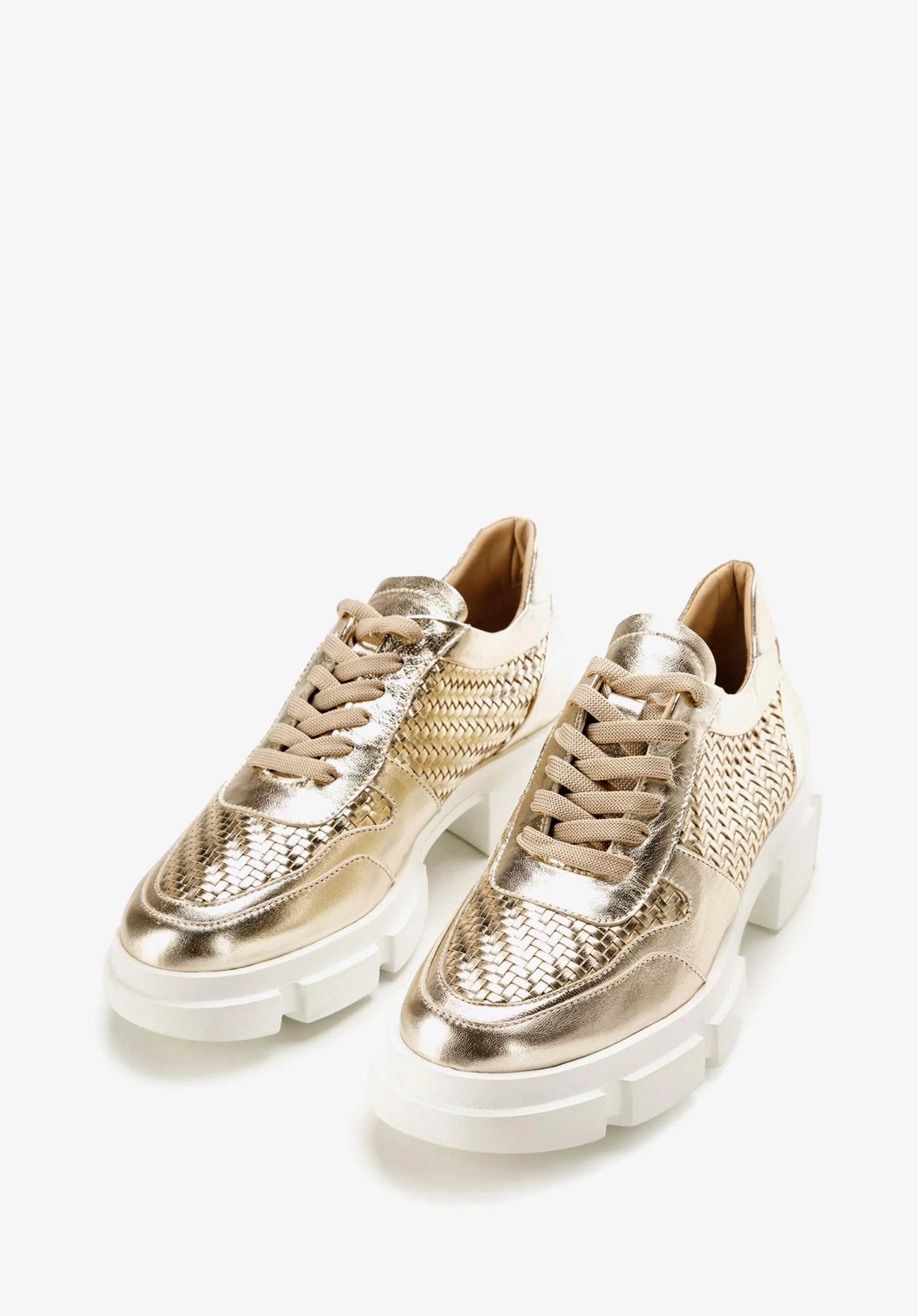 Damskie sneakersy na platformie plecione