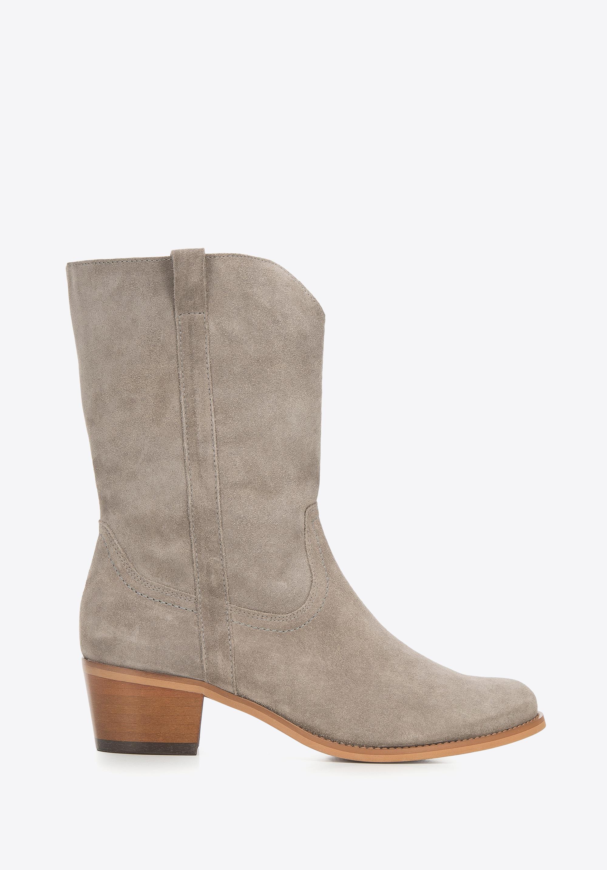 Kowbojki zamszowe na słupku proste