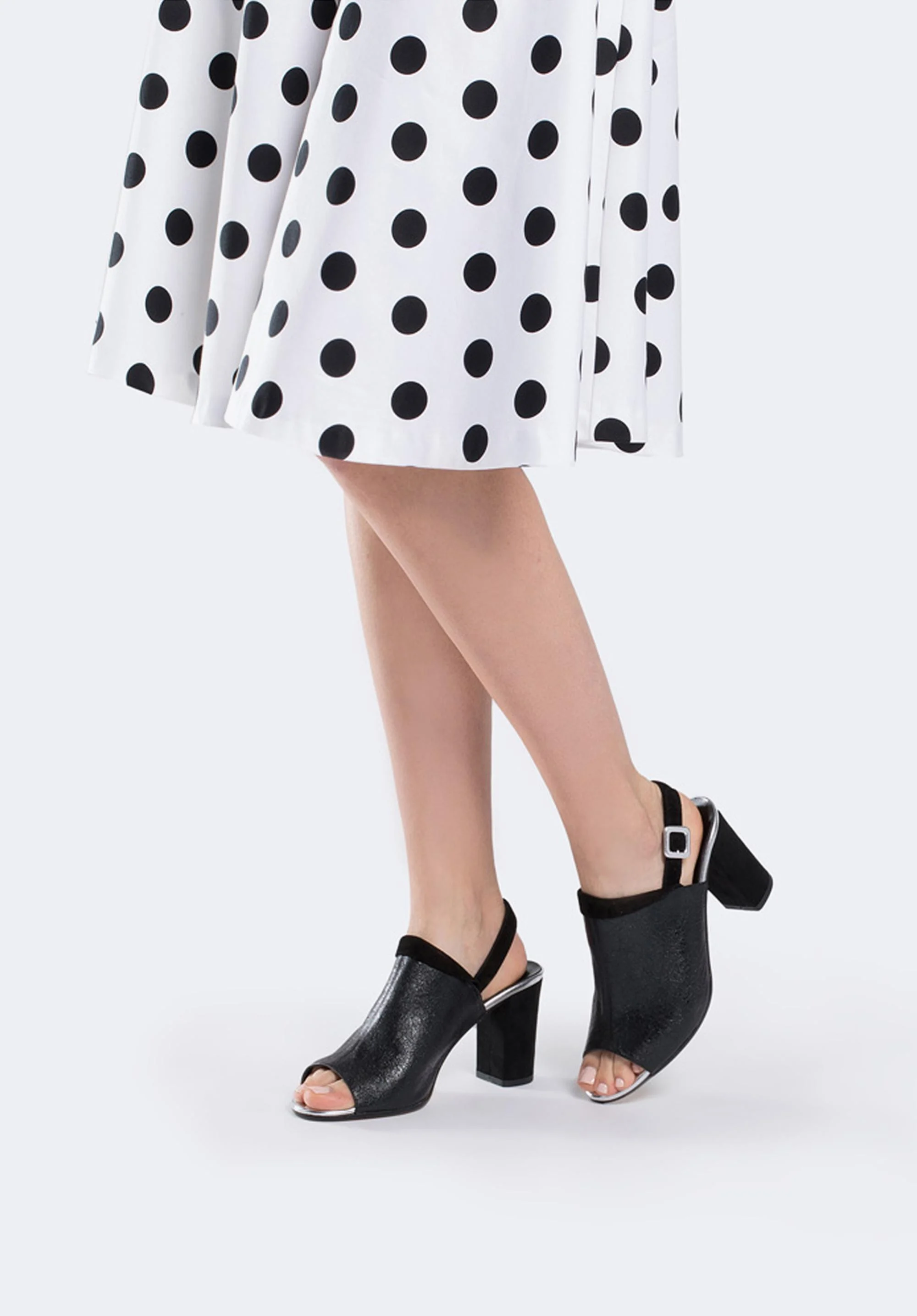 Damskie sandały skórzane zabudowane