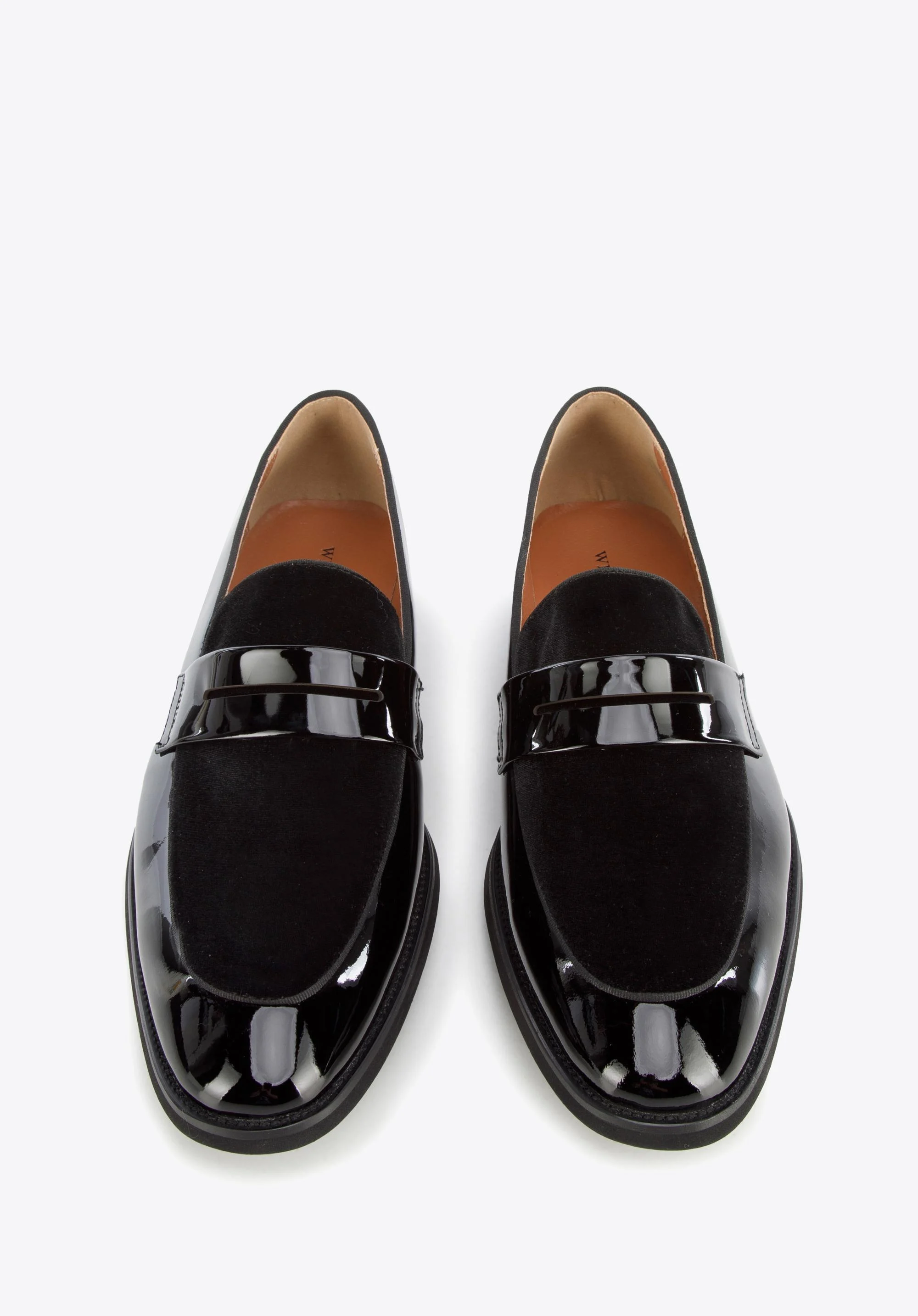 Męskie mokasyny z lakierowanej skóry z welurową wstawką