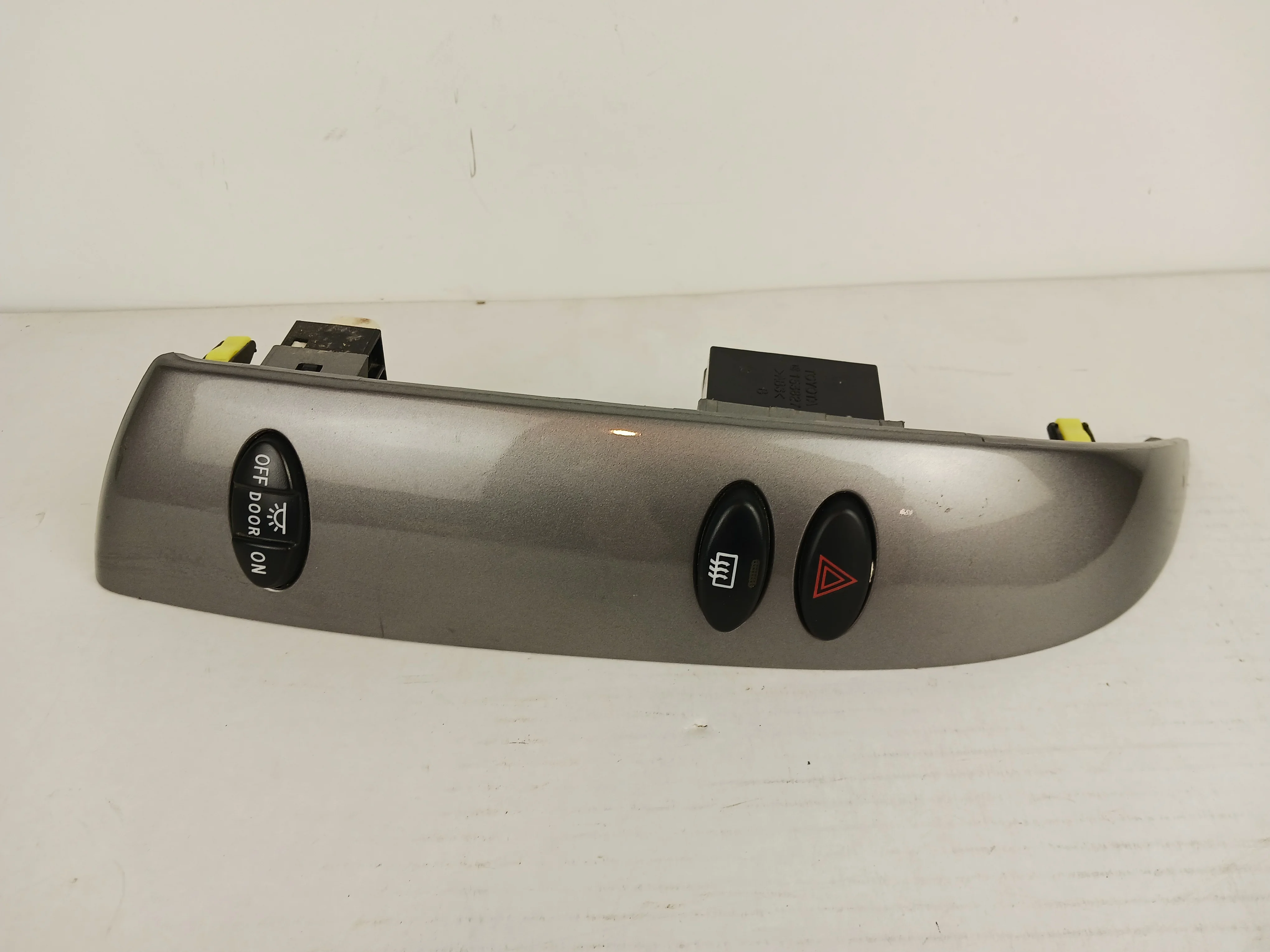 Pre-Owned 2009 Toyota Sienna Rear Window Defrost Hazzard Switch OEM (Good)