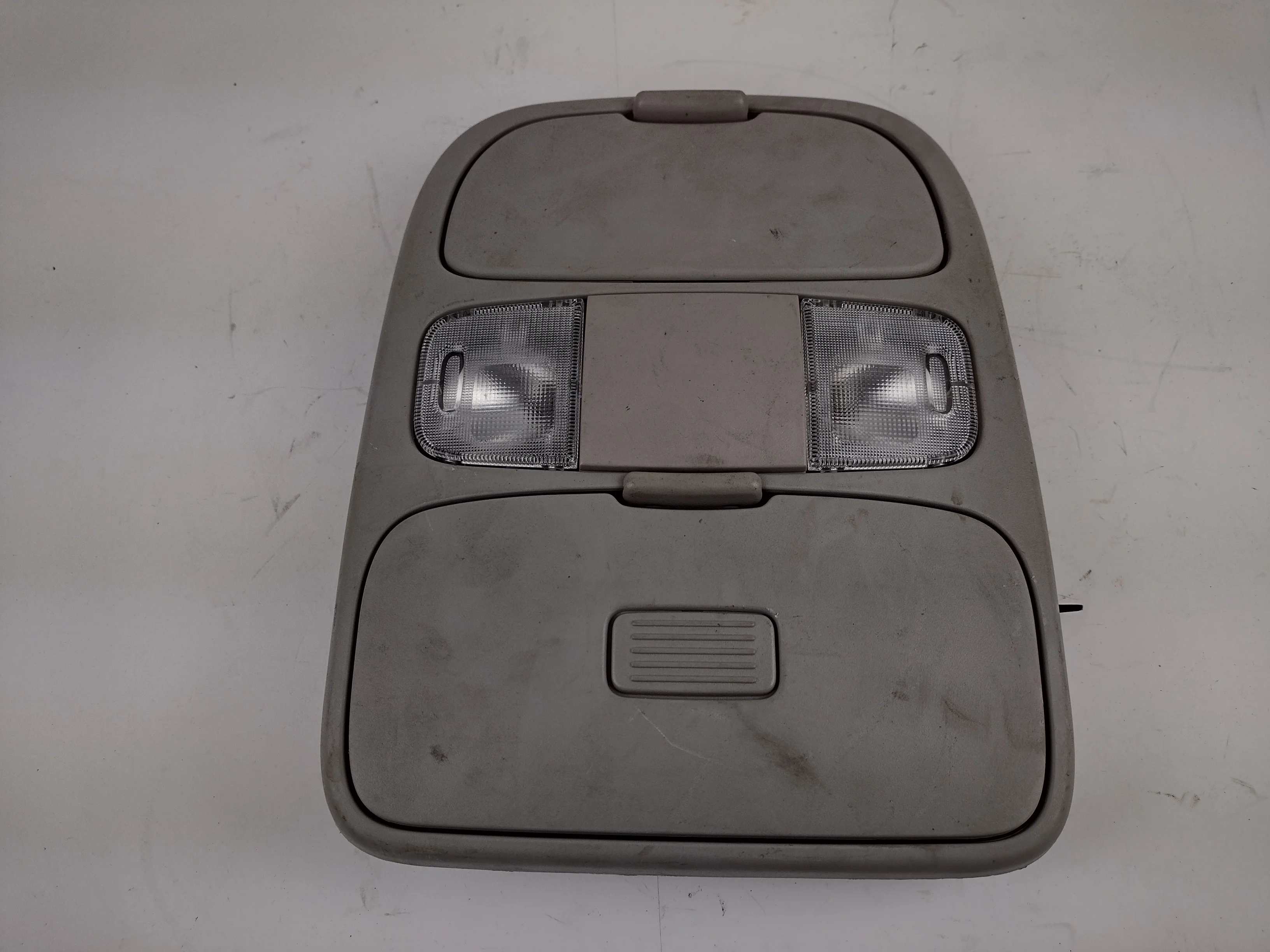Pre-Owned 04 05 06 07 08 09 10 Toyota Sienna Overhead Console Dome Light OEM (Good)