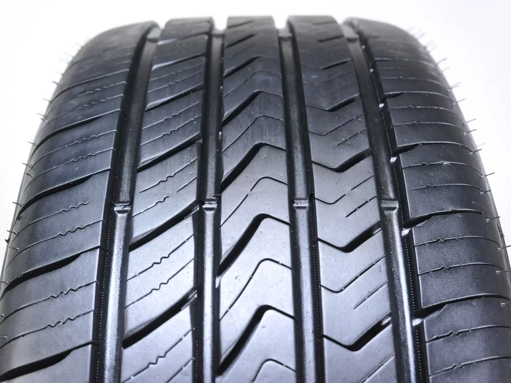Toyo Ultra Z900 205/55R16 91H Tire Fits: 2012-13 Honda Civic EX-L, 2014-15 Honda Civic EX