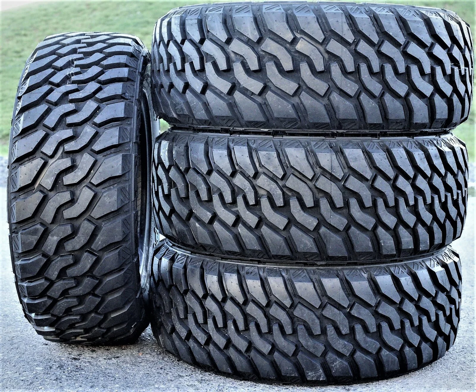 Set of 4 (FOUR) Leao Lion Sport MT LT 33X12.50R22 Load E (10 Ply) M/T Mud Tires